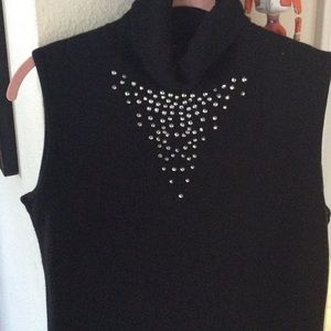 Like new Black or Pink dressy turtleneck.